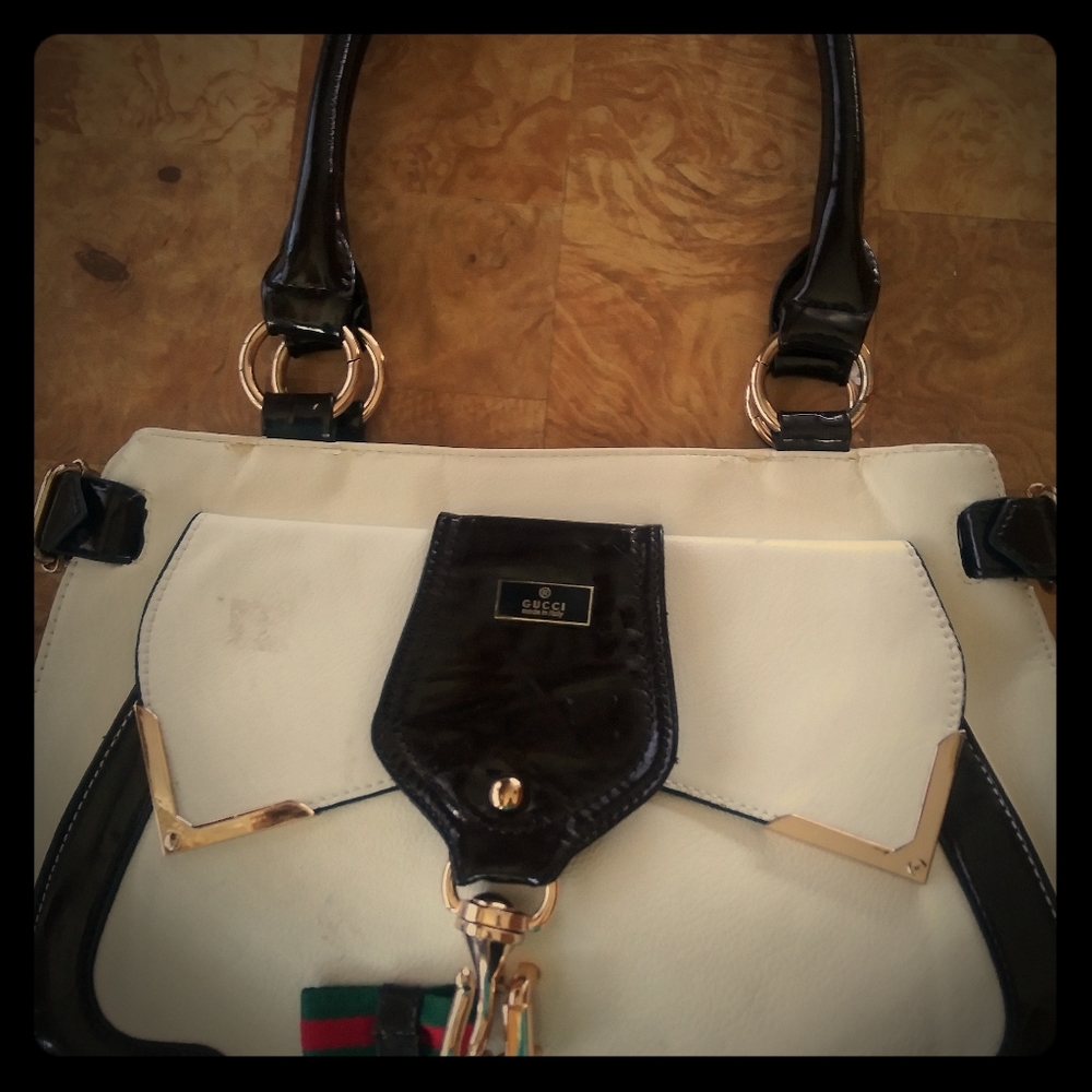 Gucci purse